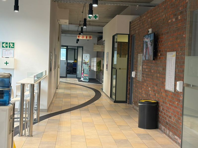 Office To Rent in The Boulevard in Woodstock, Cape Town - Photo 8