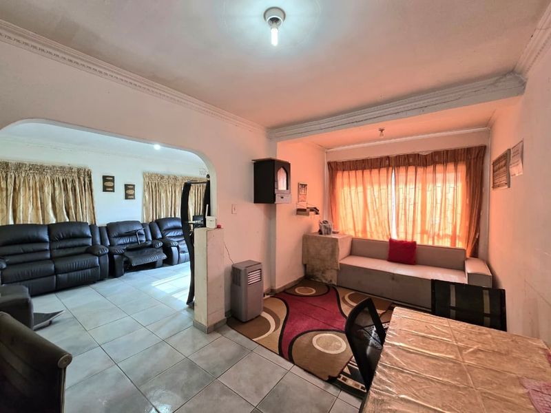 House For Sale in Shallcross, Chatsworth, KwaZulu Natal - Photo 6