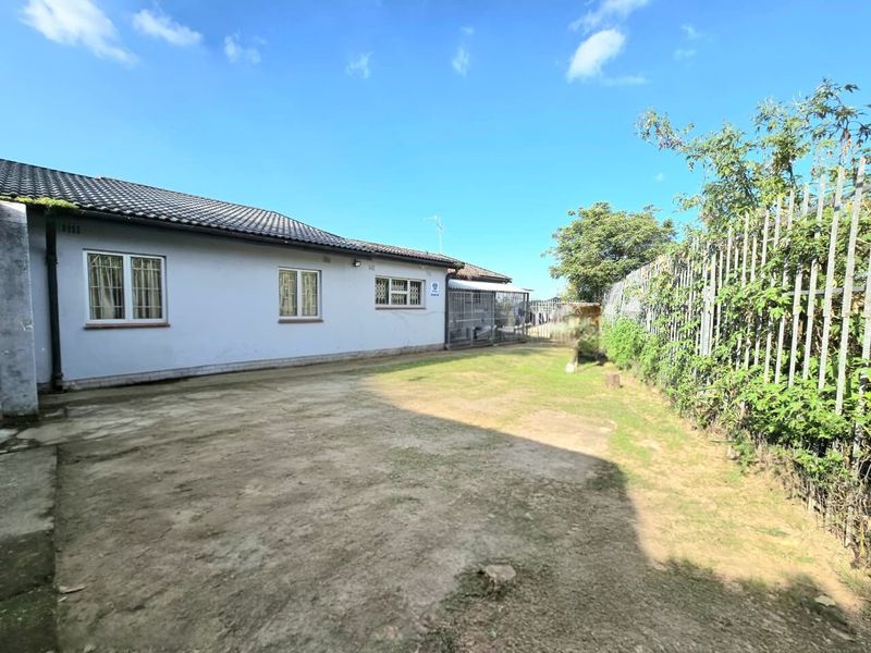 House For Sale in Shallcross, Chatsworth, KwaZulu Natal - Photo 3