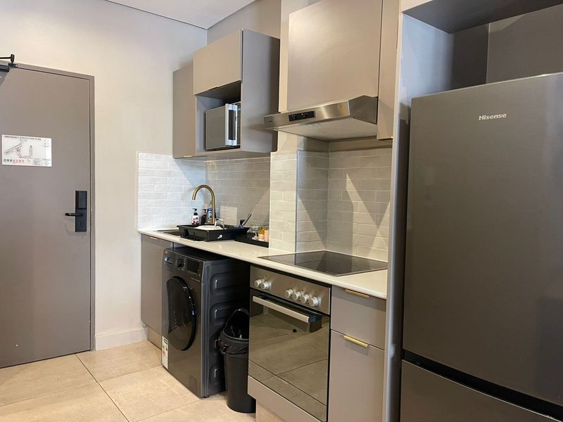 Studio in Black brick Sandton - Photo 7