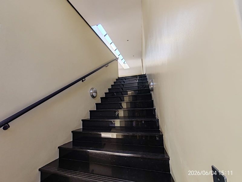House To Rent in Bedfordview - Photo 9