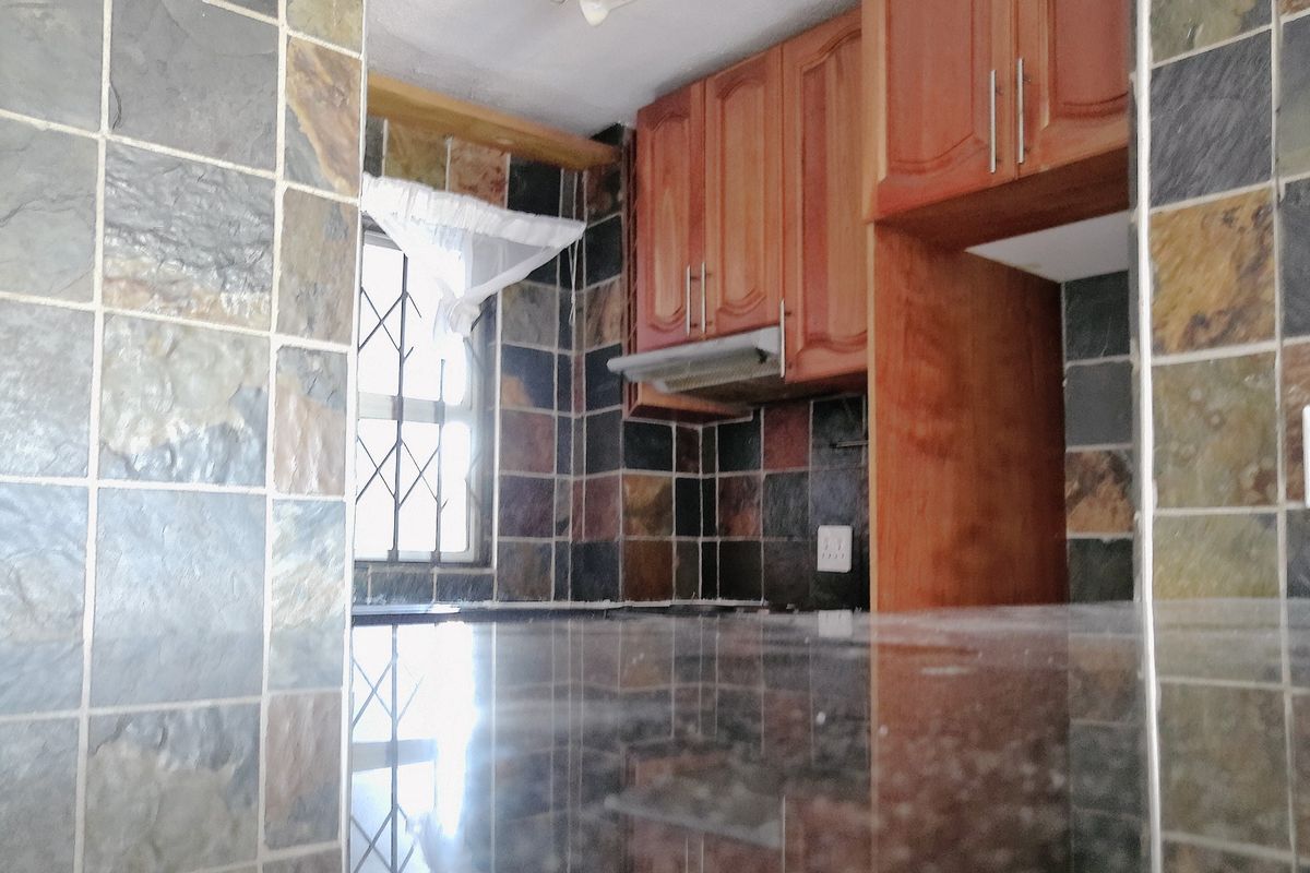 Complex To Rent in Meer En See, Richards Bay, KwaZulu Natal - Photo 2