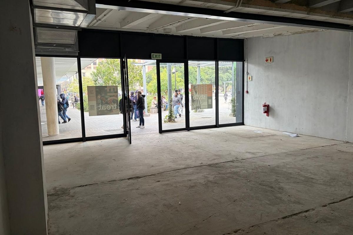 Retail Space To Rent in Cape Town City Centre, Cape Town - Photo 3