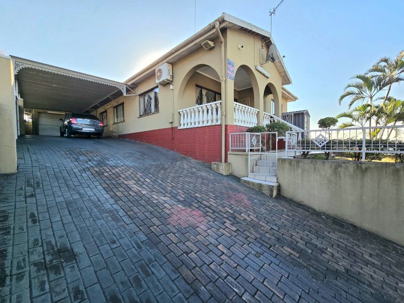 House For Sale in Clare Hills, Durban, KwaZulu Natal - Photo 2