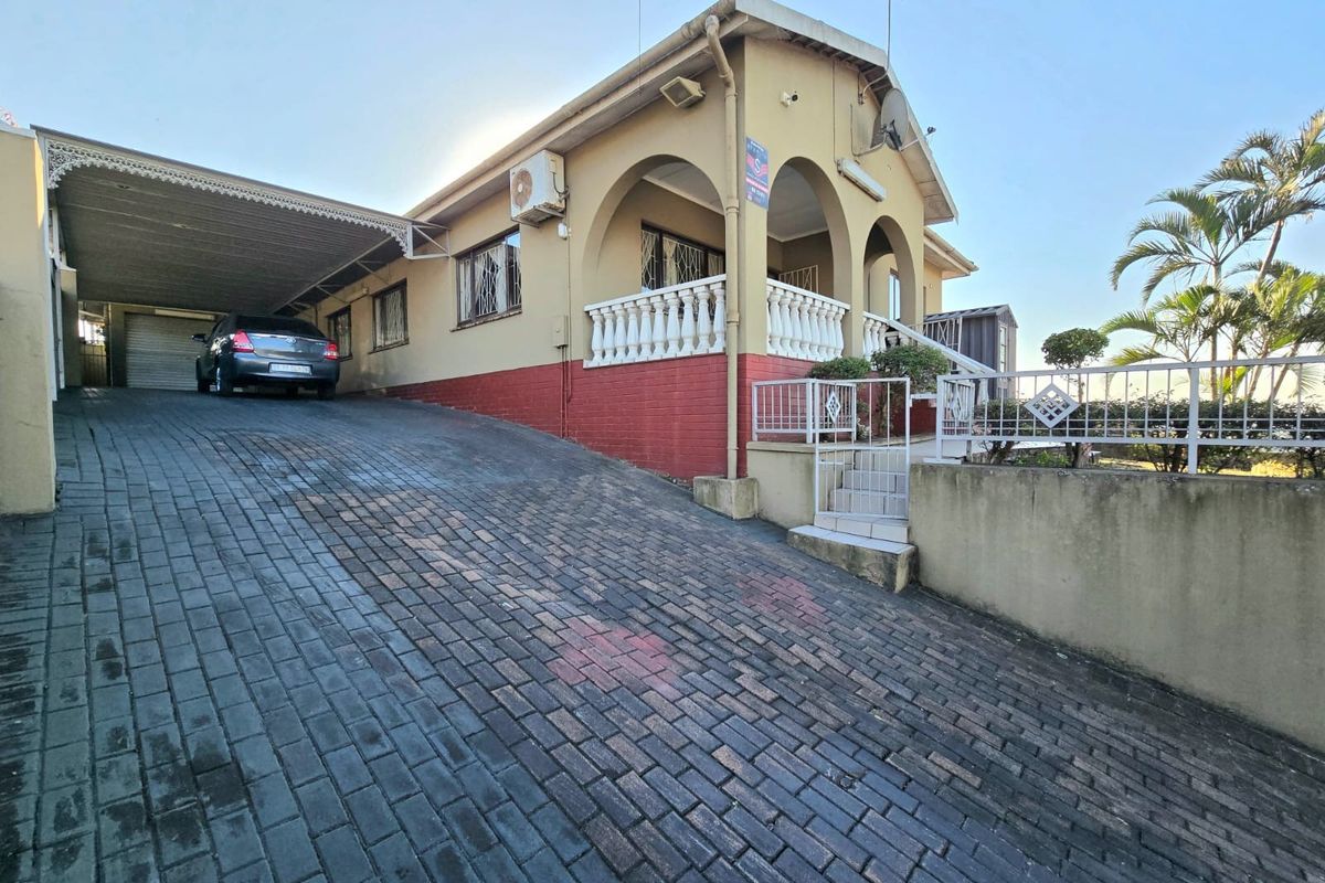 House For Sale in Clare Hills, Durban, KwaZulu Natal - Photo 2