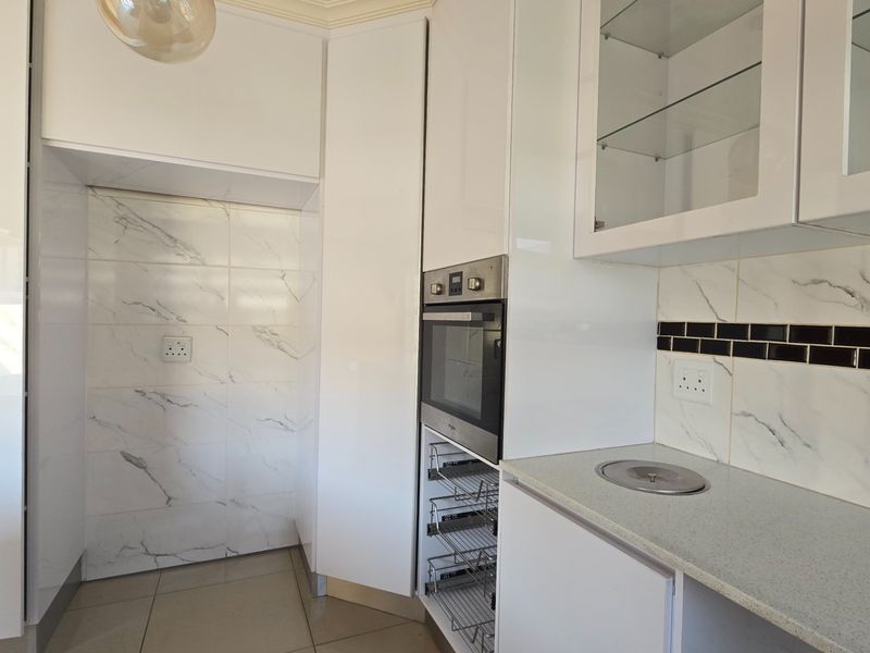 Exceptional Space, Endless Potential and Fantastic Entertainment Living - Photo 3