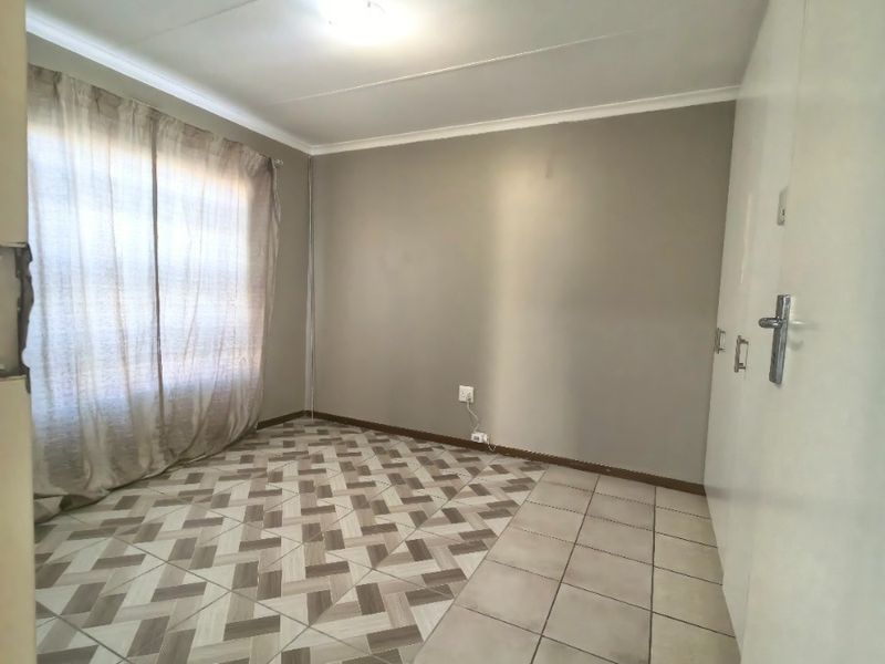 House For Sale in Middelburg Nazaret Sam Rose Valley - Photo 10