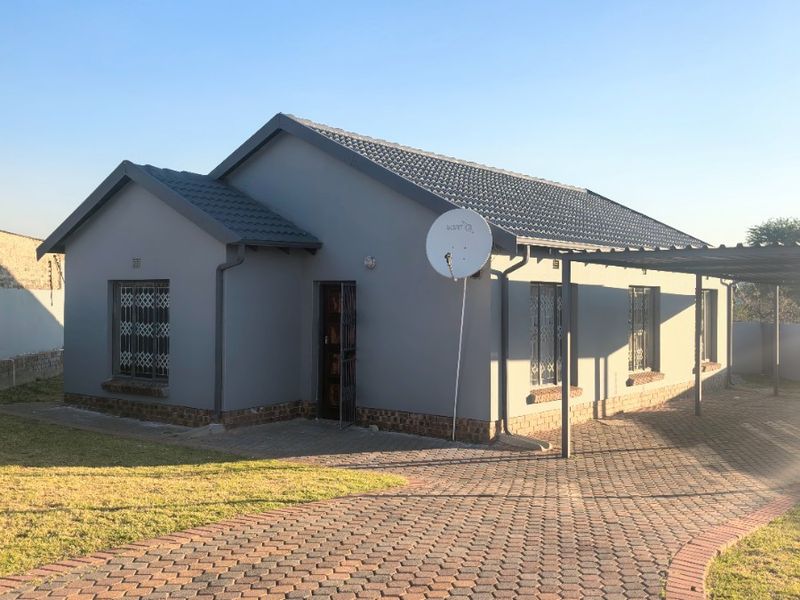 House For Sale in Middelburg Nazaret Sam Rose Valley - Photo 3