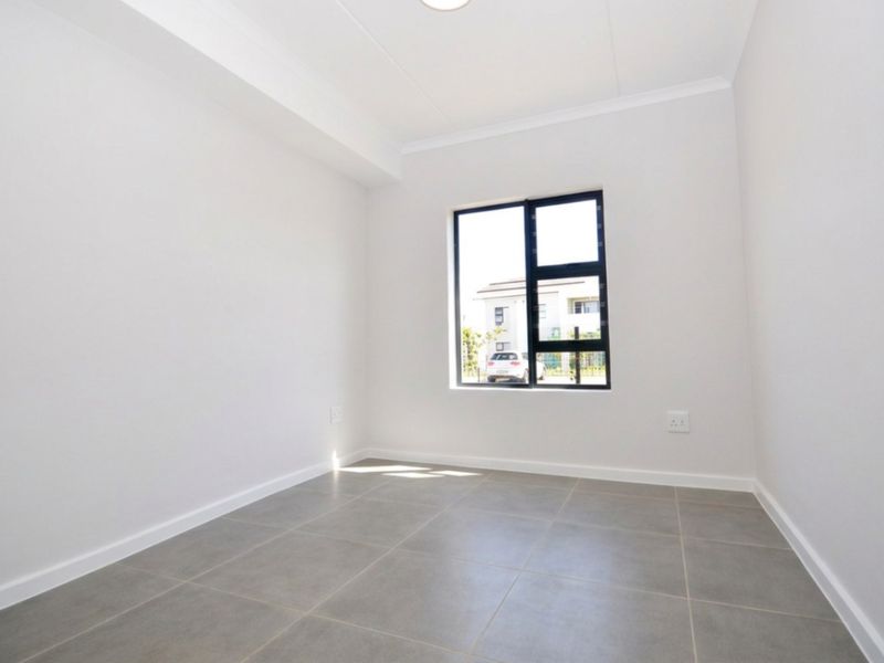 Neat 1-Bedroom Apartment in the Popular Zarina Complex | Burgundy Estate - Photo 8