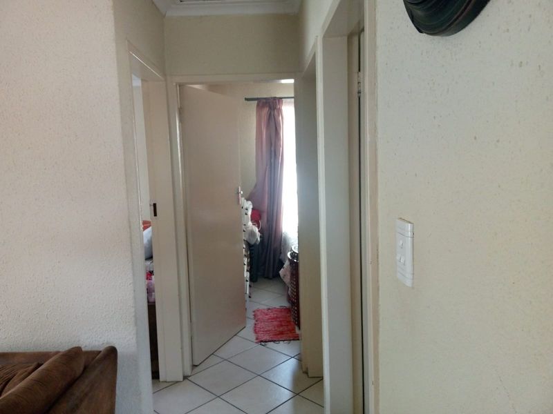 House To Rent in Nellmapius, Pretoria - Photo 7