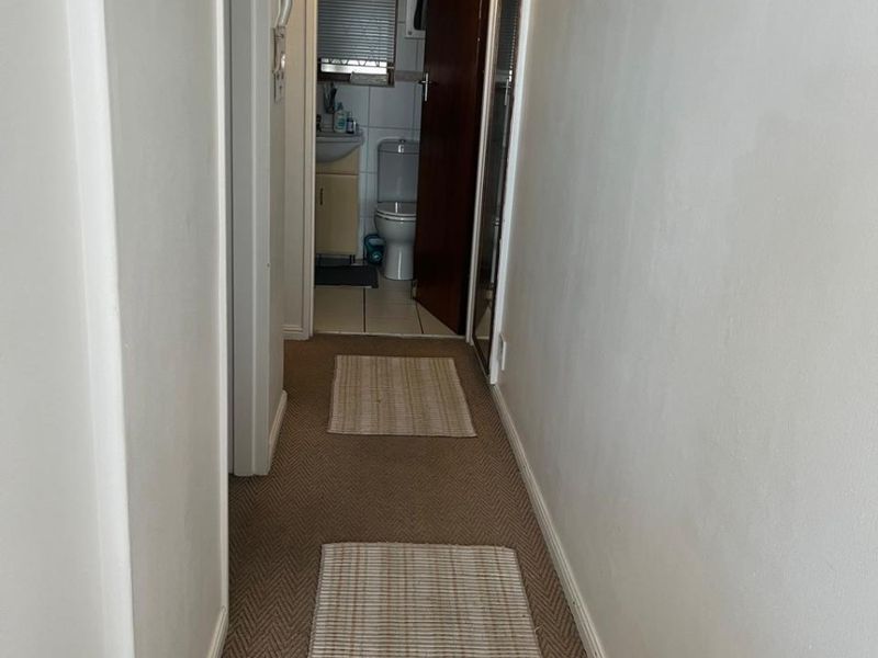 Beachfront Rental in Strand - Short term - Photo 6