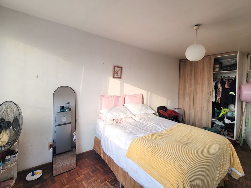 Spacious 1 Bedroom unit converted into 2 Bedroom layout in John Ross House - Photo 9
