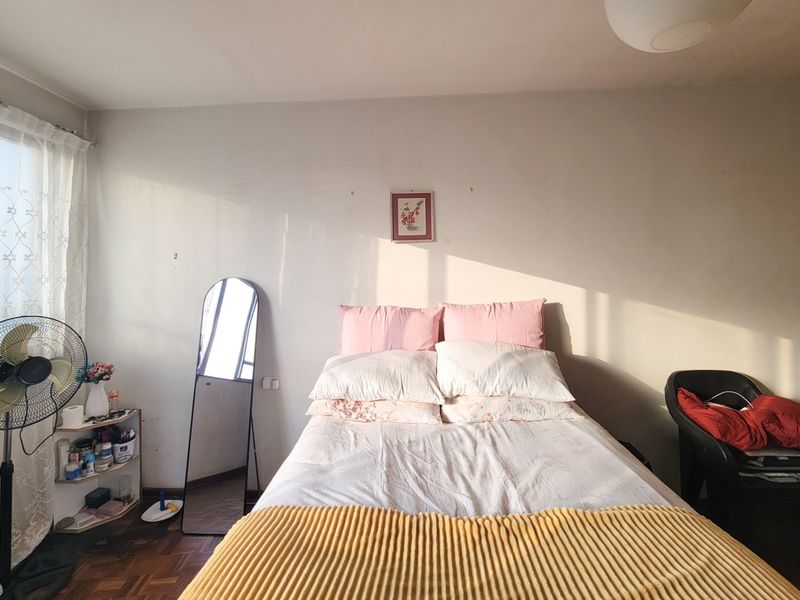 Spacious 1 Bedroom unit converted into 2 Bedroom layout in John Ross House - Photo 10