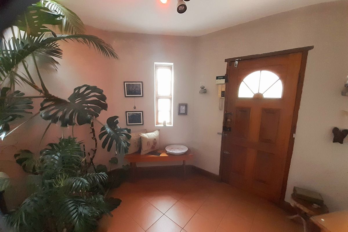 House For Sale in Johannesburg - Photo 5
