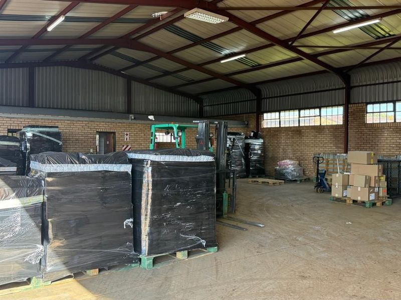 Commercial Property To Rent in Vaalbank, Middelburg - Photo 1