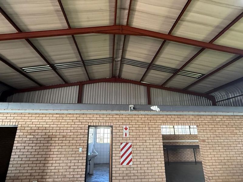 Commercial Property To Rent in Vaalbank, Middelburg - Photo 2