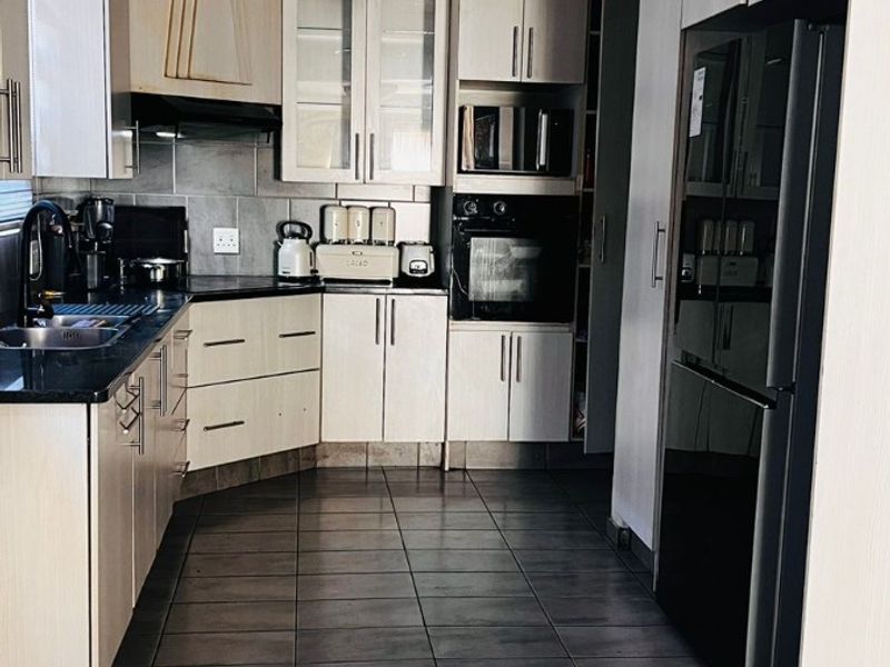 House For Sale in Blancheville, Witbank - Photo 4
