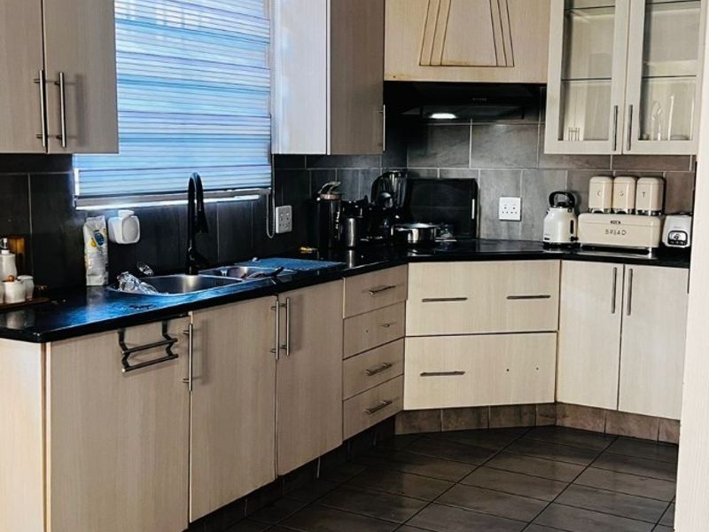 House For Sale in Blancheville, Witbank - Photo 2