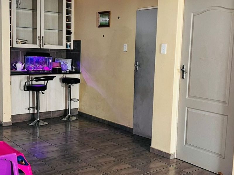House For Sale in Blancheville, Witbank - Photo 3
