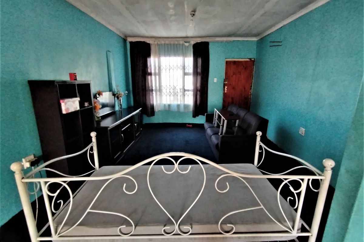 House For Sale in Esikhawini, KwaZulu Natal - Photo 3
