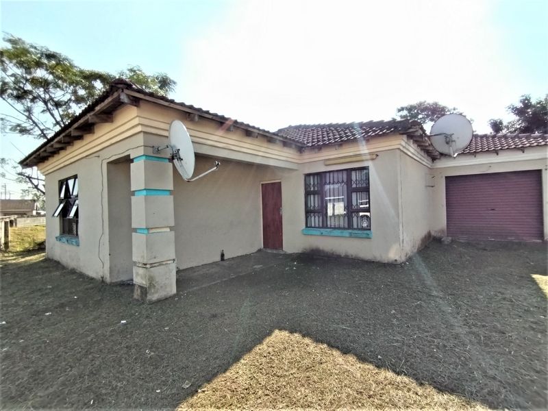 House For Sale in Esikhawini, KwaZulu Natal - Photo 2