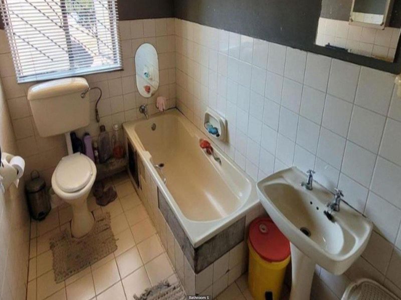 House For Sale in Birch Acres, Kempton Park - Photo 8