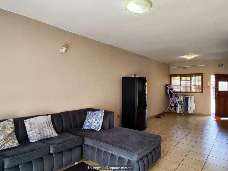 Apartment For Sale in Kempton Park Ext 4, Kempton Park - Photo 6