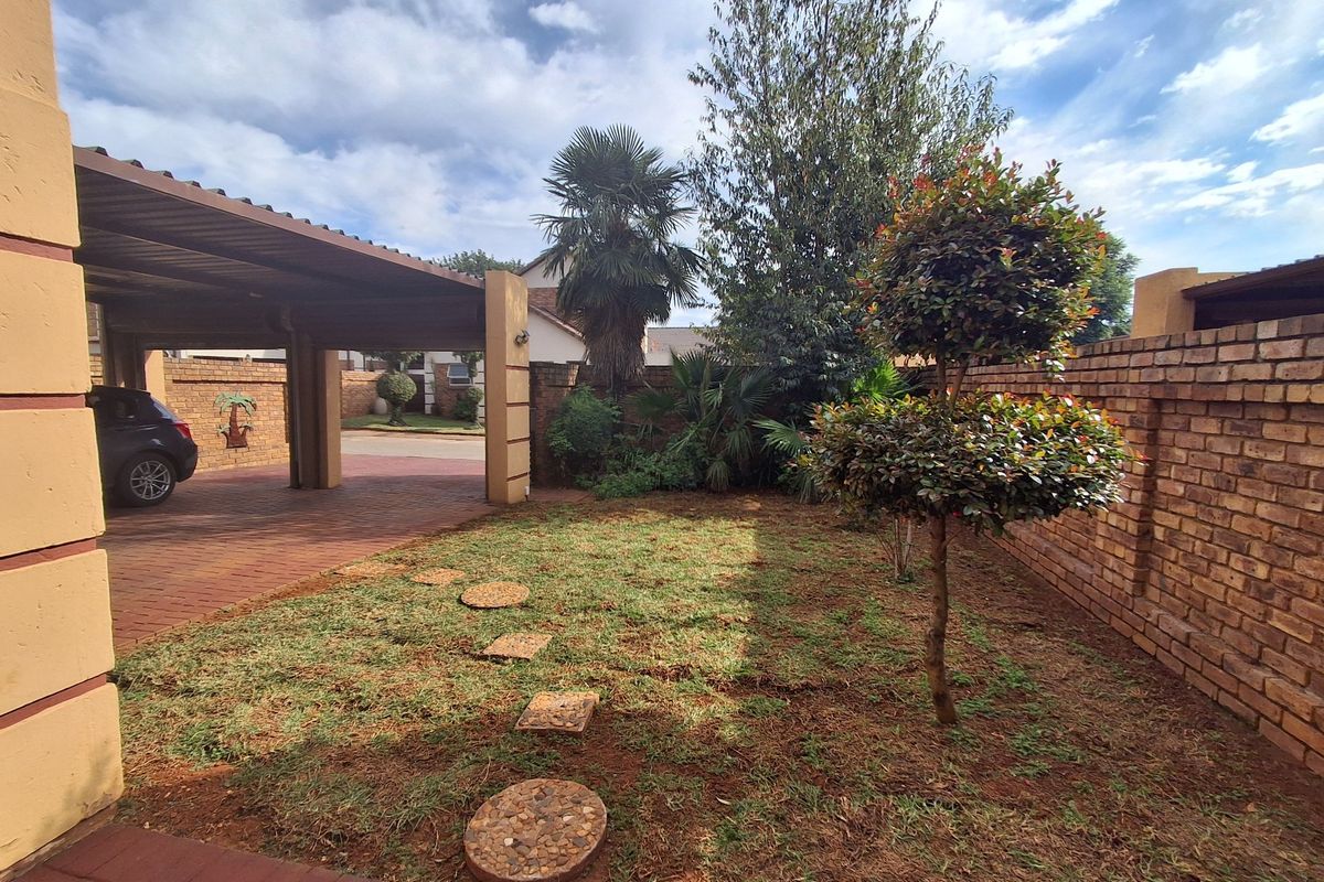 Cluster House For Sale in Glen Marais, Kempton Park - Photo 4