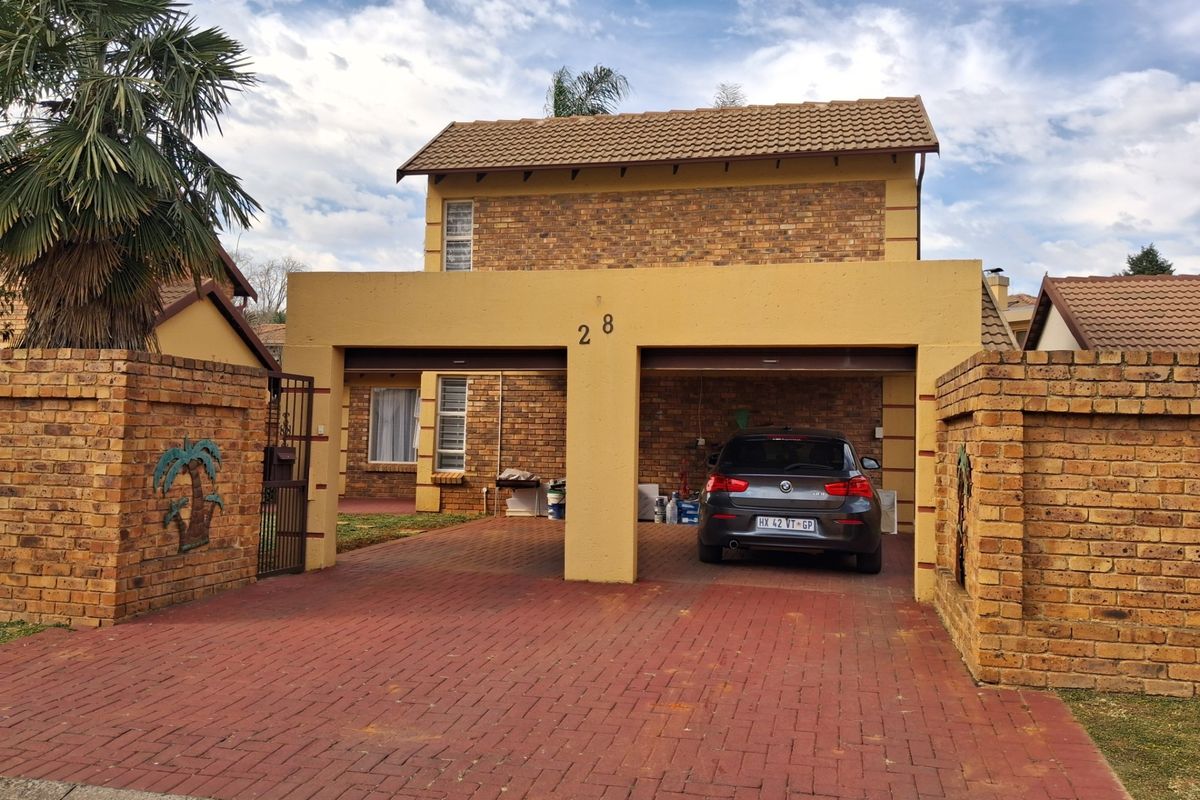 Cluster House For Sale in Glen Marais, Kempton Park - Photo 2
