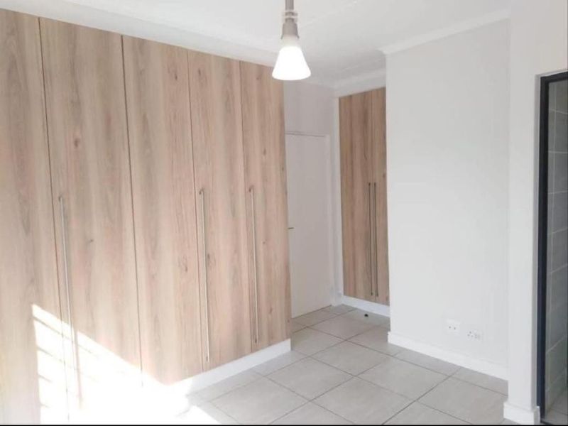 2 bed 2bath to rent in Waterfall ,Midrand - Photo 10