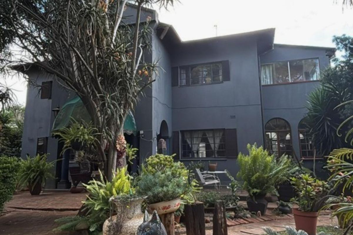 Colbyn Property with Exceptional Business Potential - Photo 2
