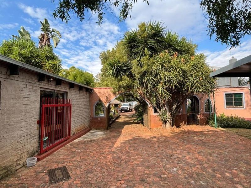 Colbyn Property with Exceptional Business Potential - Photo 9