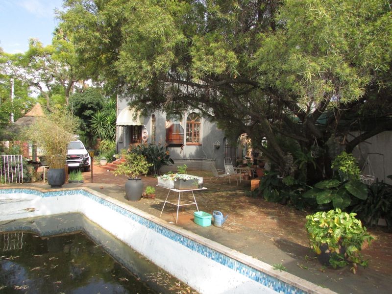 Colbyn Property with Exceptional Business Potential - Photo 8