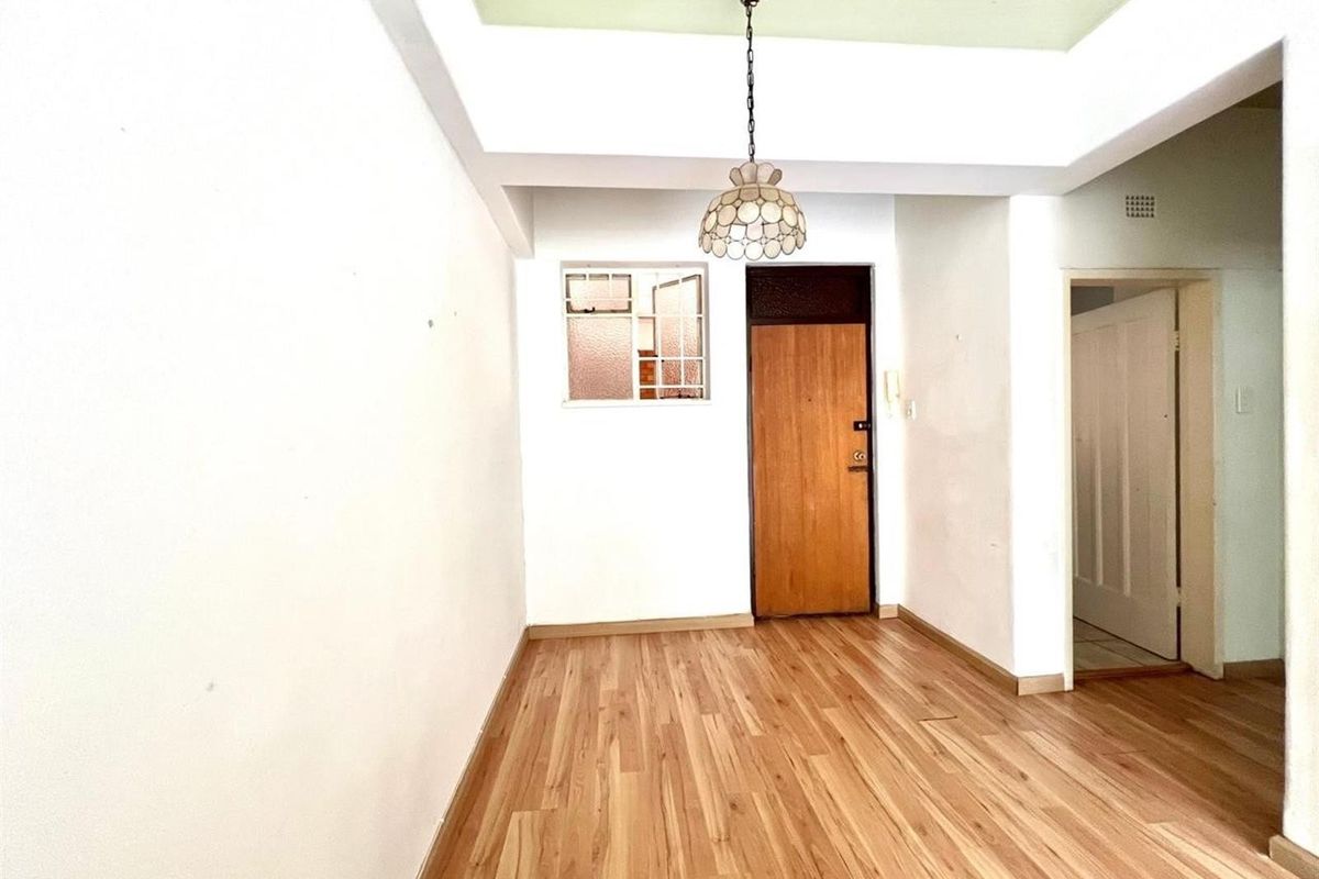 Apartment To Rent in Norwood, Johannesburg - Photo 4