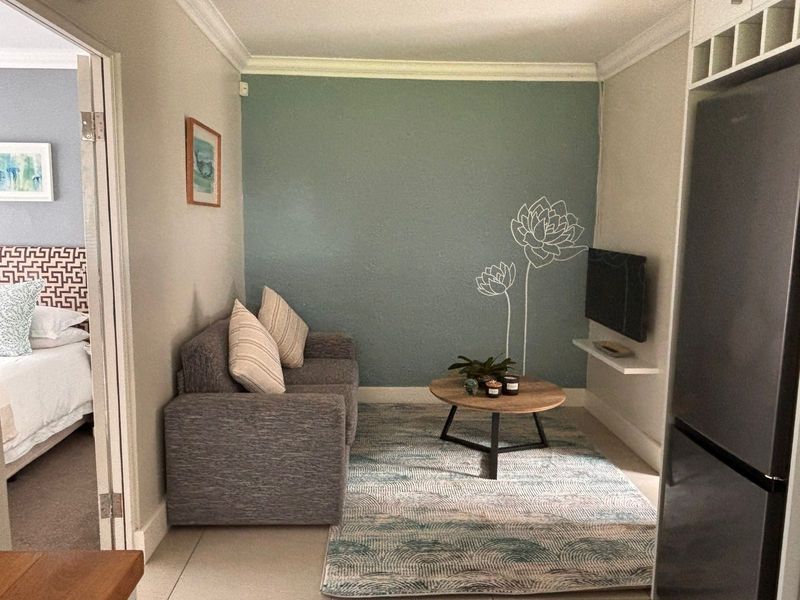 Furnished Flatlet To Rent in Kirstenhof, Cape Town - Photo 4