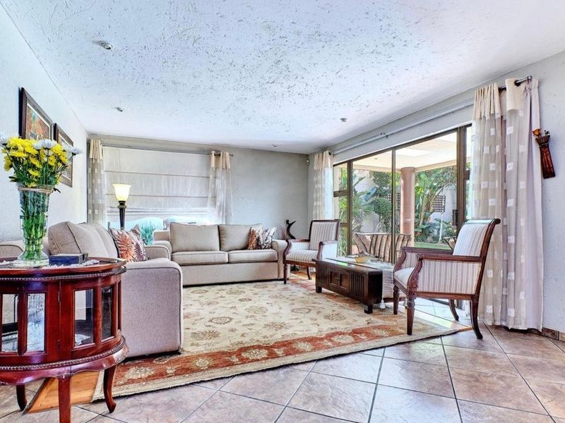 Timeless Elegance in the Heart of Kyalami Estates - A Semi-Furnished Masterpiece - Photo 4