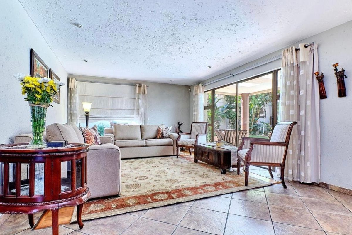Timeless Elegance in the Heart of Kyalami Estates - A Semi-Furnished Masterpiece - Photo 4