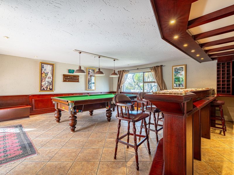 Timeless Elegance in the Heart of Kyalami Estates - A Semi-Furnished Masterpiece - Photo 10