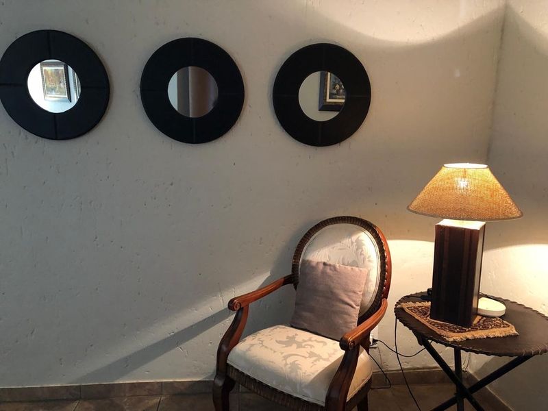 Timeless Elegance in the Heart of Kyalami Estates - A Semi-Furnished Masterpiece - Photo 5