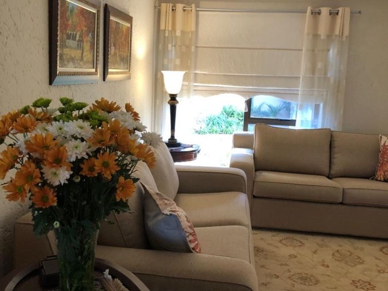 Timeless Elegance in the Heart of Kyalami Estates - A Semi-Furnished Masterpiece - Photo 7
