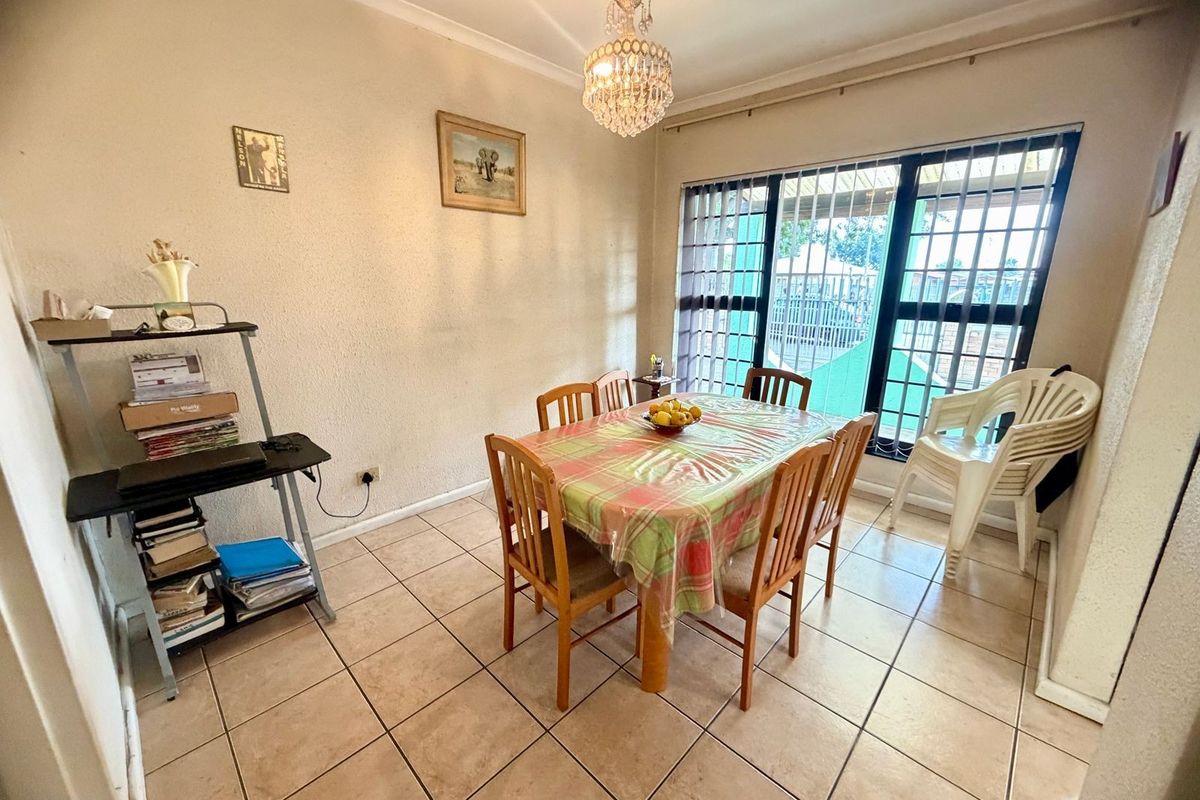Very Neat House For Sale In Kleinbegin Kraaifontein - Photo 4