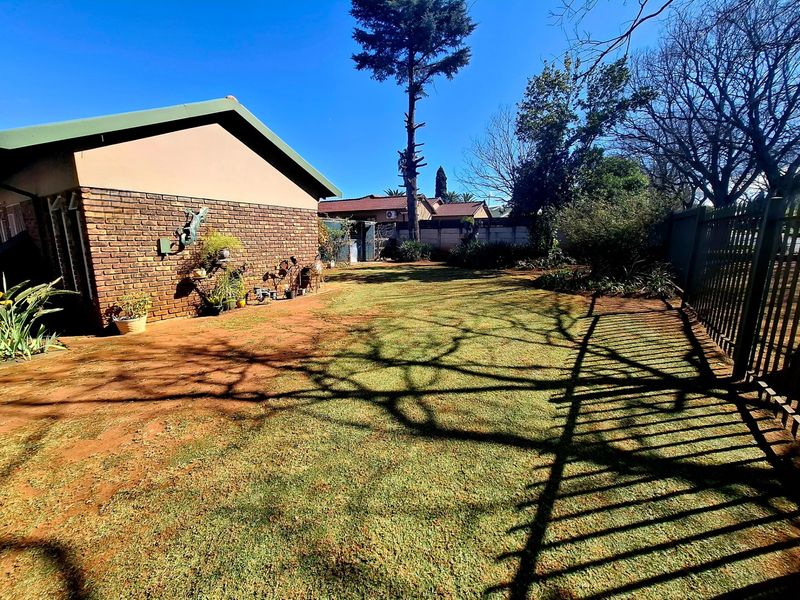 Opportunity, space, and potential - all in one address. - Photo 4