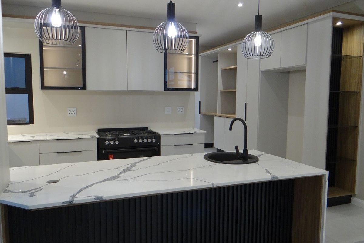 4 Bedroom House For Sale in Fountainbrook Estate, Midstream Estate, Centurion - Photo 5