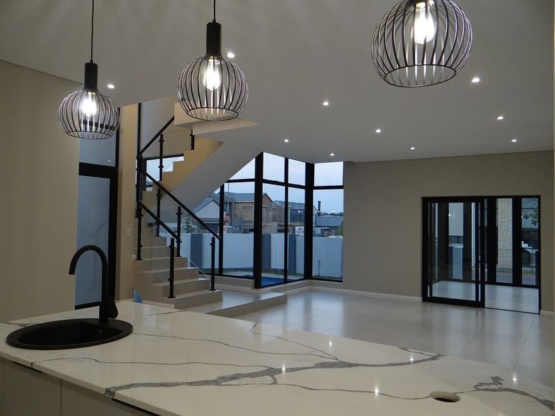 4 Bedroom House For Sale in Fountainbrook Estate, Midstream Estate, Centurion - Photo 9