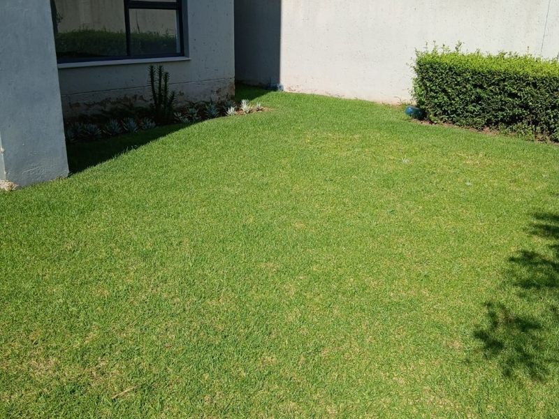 2bed 2bath to rent in fourways - Photo 6