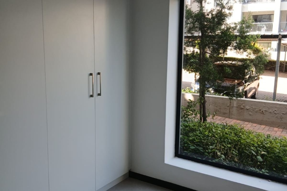 2bed 2bath to rent in fourways - Photo 5