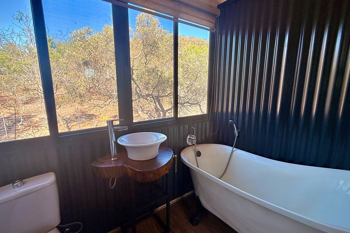 Exceptional 21,5Ha Off-Grid Game farm For Sale - Photo 3