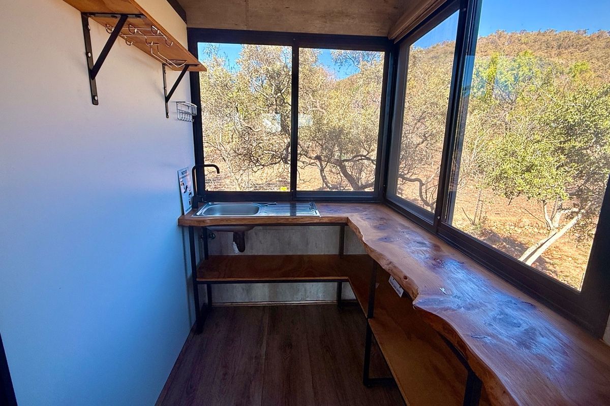 Exceptional 21,5Ha Off-Grid Game farm For Sale - Photo 2