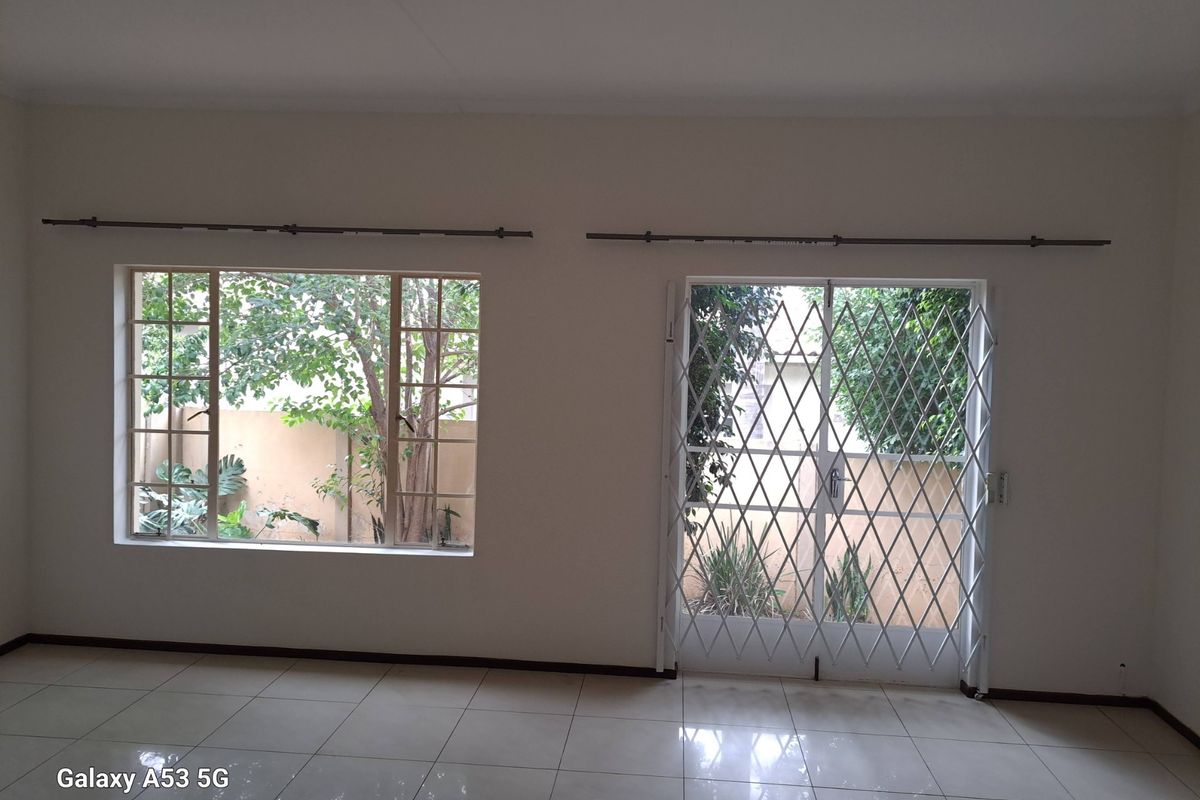 3 BEDROOMS 2 BATHROOMS PLUS GARDEN. - Photo 4