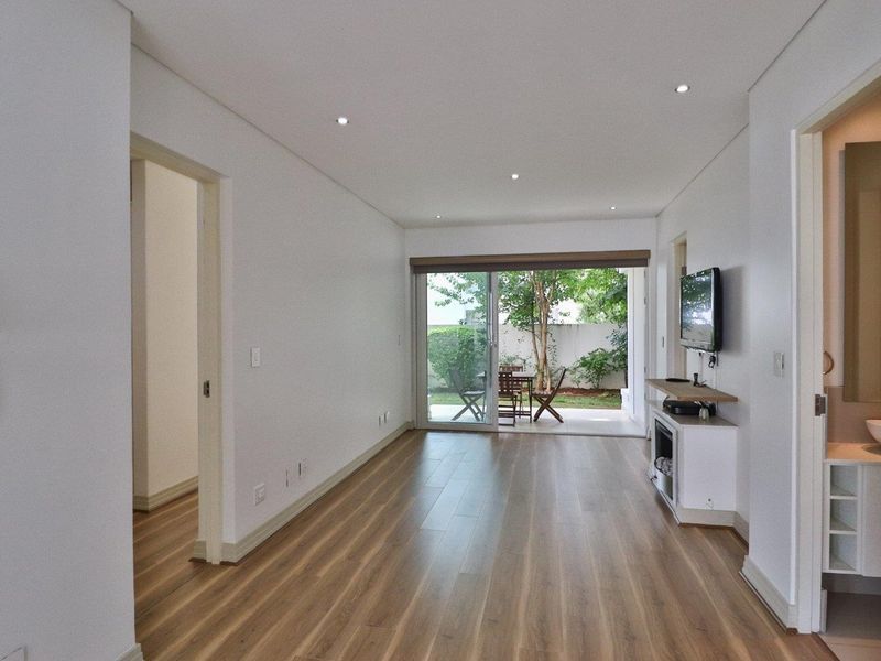 Apartment For Sale in Dunkeld West, Johannesburg - Photo 4